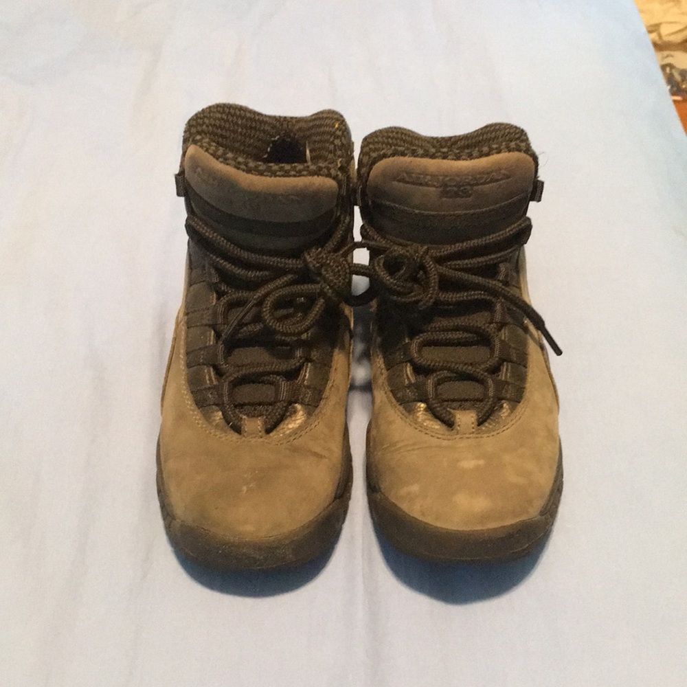 Air Jordan’s 
Mint condition 
Size 4 boys